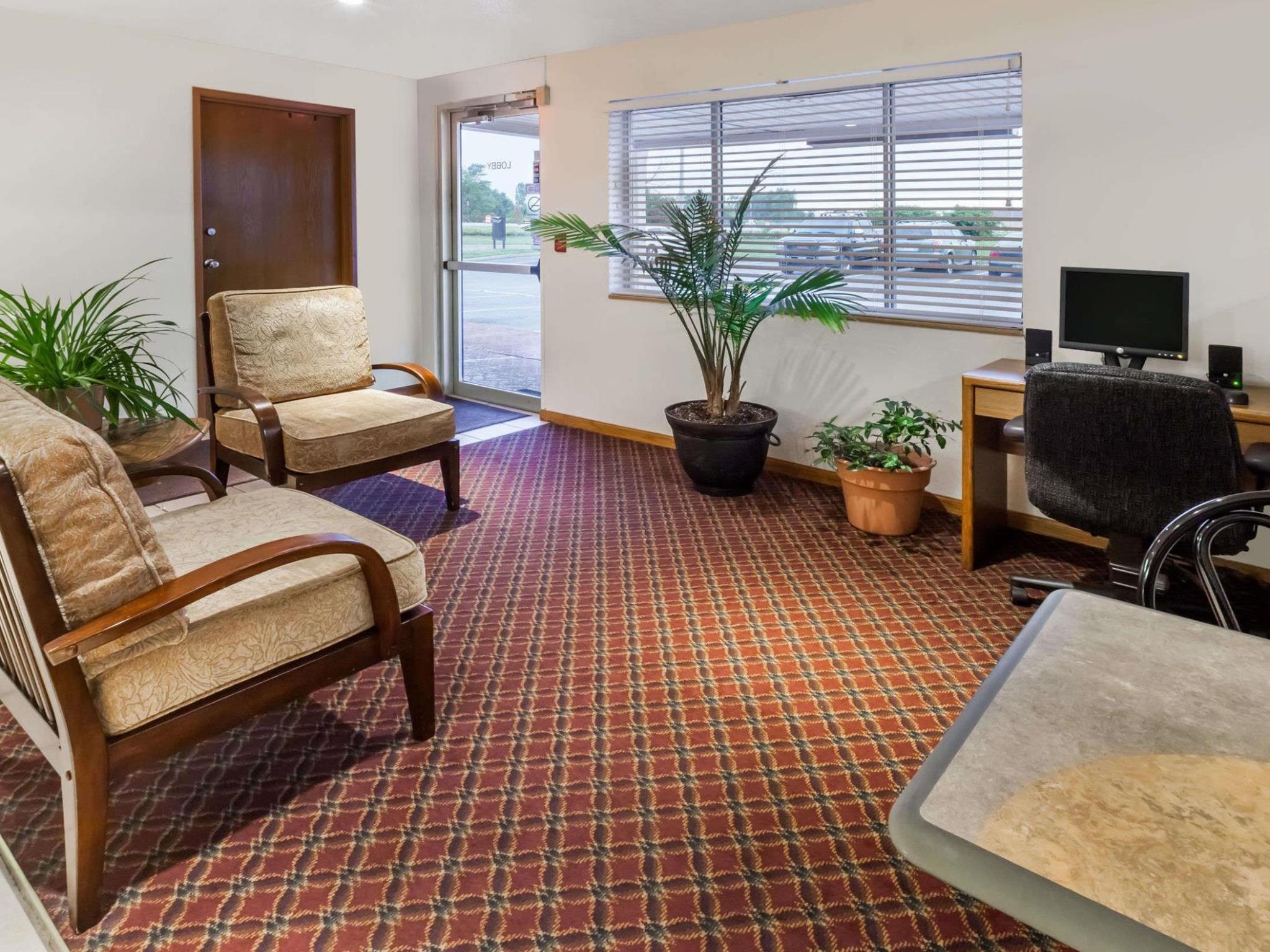 Super 8 By Wyndham Ionia Mi Exterior foto
