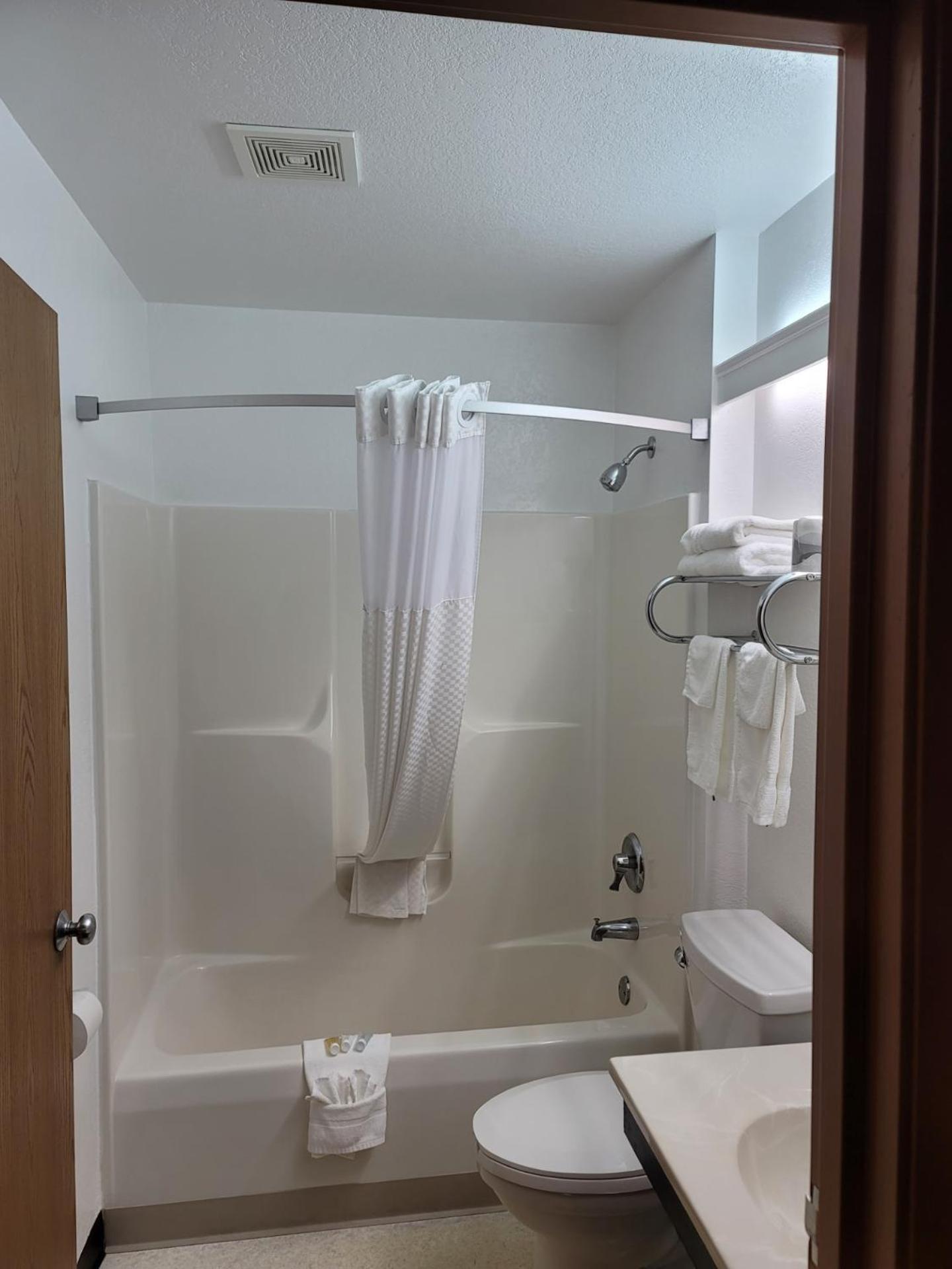Super 8 By Wyndham Ionia Mi Exterior foto